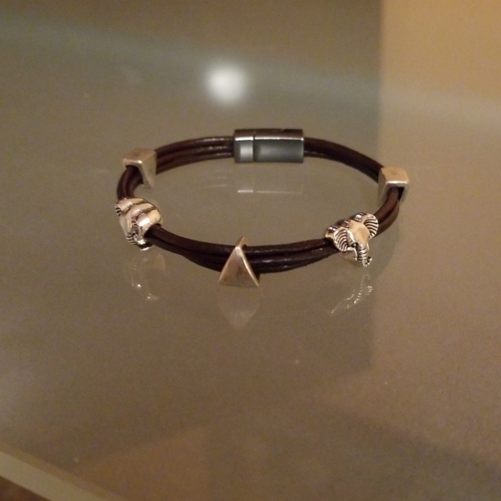 Brown leather bracelet